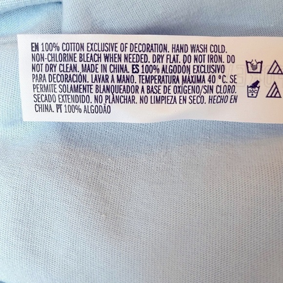 Forever 21 Fa La La La Llama Short Sleeve Tee Size Medium NEW - Picture 5 of 6